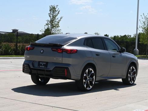 New 2026 BMW X2 xDrive28i AWD/4WD image 8