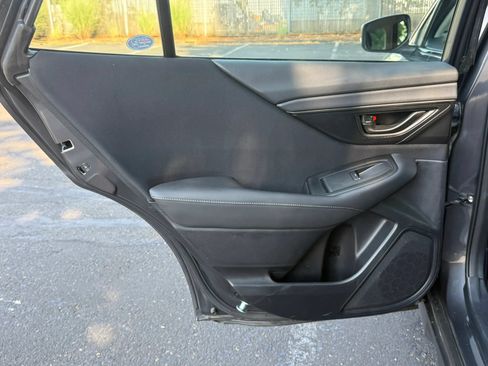 Used 2025 Subaru Outback AWD/4WD image 30