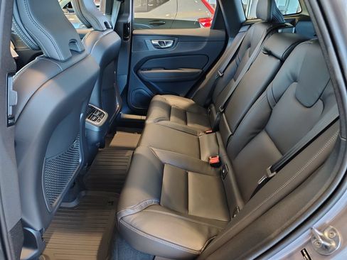 New 2026 Volvo XC60 B5 Ultra w/ Climate Package AWD/4WD image 16