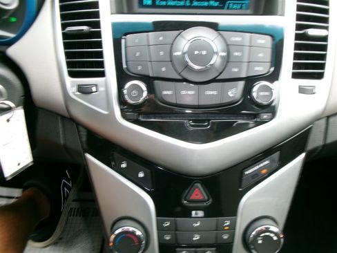 Used 2011 Chevrolet Cruze LS w/ Connectivity Package image 19