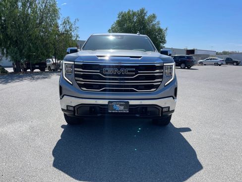 Used 2023 GMC Sierra 1500 SLT w/ SLT Premium Plus Package RWD image 2