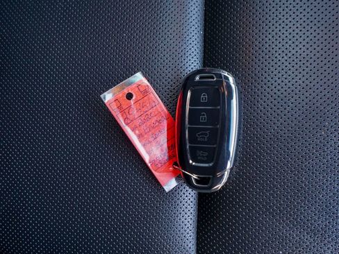 Used 2020 Hyundai Kona Limited image 32