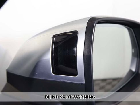 Used 2022 Audi SQ5 Premium Plus w/ Premium Plus Package image 6