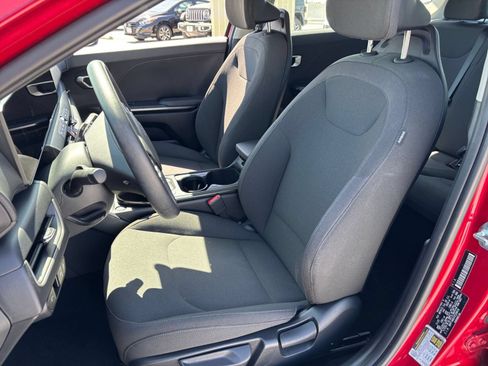 Used 2026 Kia K4 FWD image 25