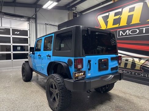 Used 2017 Jeep Wrangler Unlimited Sport image 15