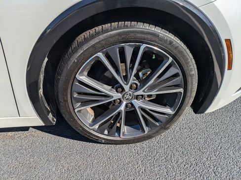 Certified 2023 Toyota Prius XLE image 11