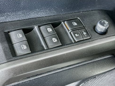 Used 2018 Toyota Tacoma TRD Pro AWD/4WD image 15