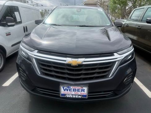 Used 2022 Chevrolet Equinox LS image 2