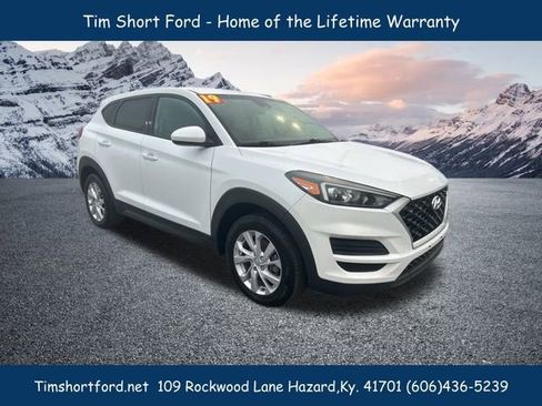 Used 2019 Hyundai Tucson SE image 1