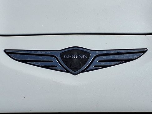 Used 2025 Genesis G70 2.5T AWD/4WD image 7