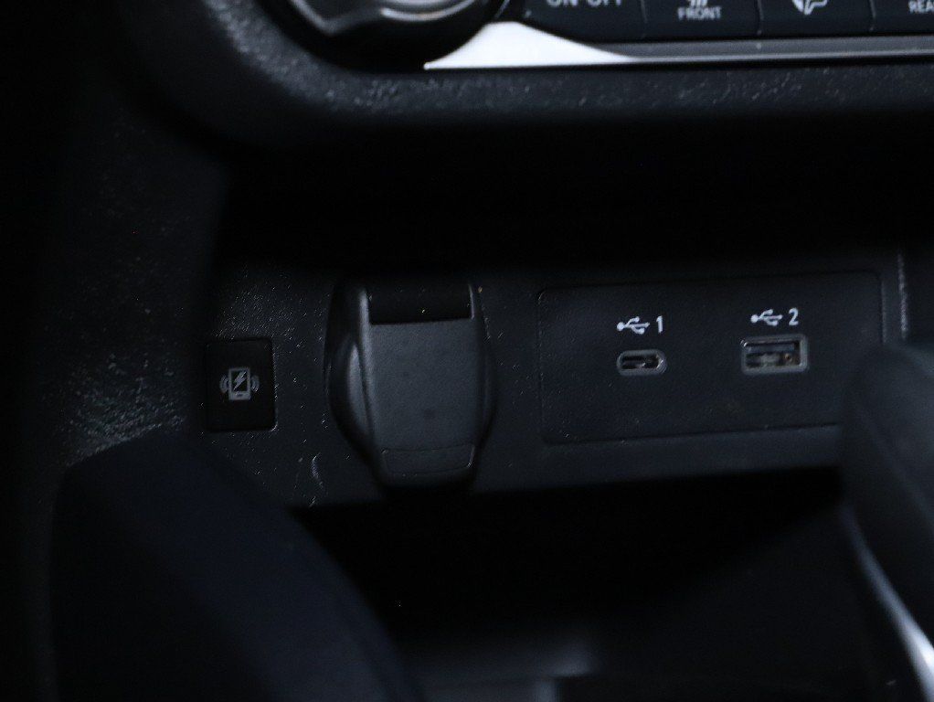 Certified 2024 Nissan Versa SR w/ Trunk Package FWD image 25