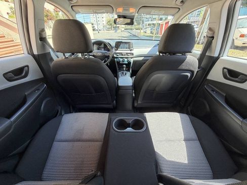 Used 2019 Hyundai Kona SE FWD image 16