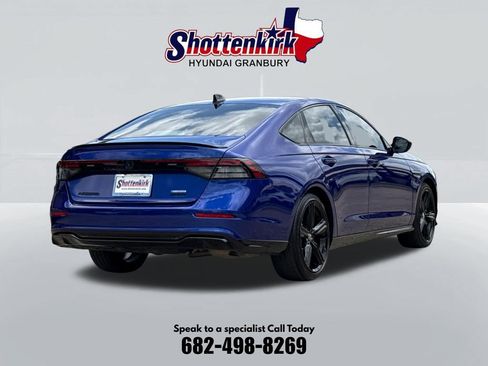 Used 2025 Honda Accord Sport image 6