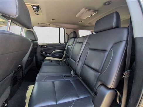 Used 2019 GMC Yukon XL SLT w/ Open Road Package RWD image 18