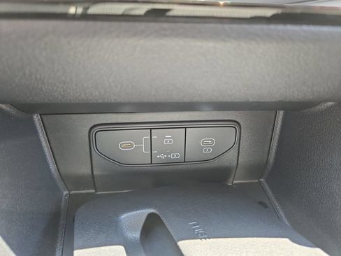 Used 2026 Kia Sportage LX FWD image 34