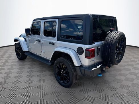 Used 2023 Jeep Wrangler Unlimited Sahara w/ Dual Top Group image 8