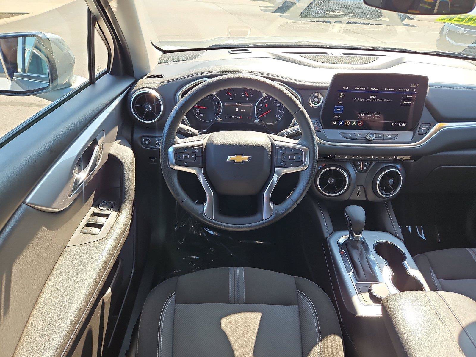 Used 2023 Chevrolet Blazer LT FWD image 8