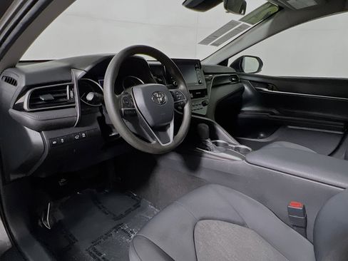 Used 2021 Toyota Camry LE FWD image 30