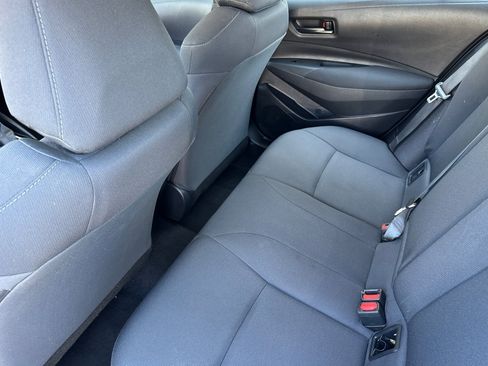 Used 2022 Toyota Corolla LE image 12