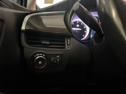 Used 2019 Buick Envision Preferred AWD/4WD image 16