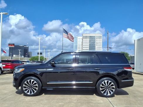 Certified 2023 Lincoln Navigator Reserve RWD image 24