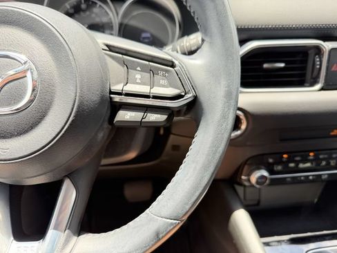 Used 2019 MAZDA CX-5 Touring FWD image 17