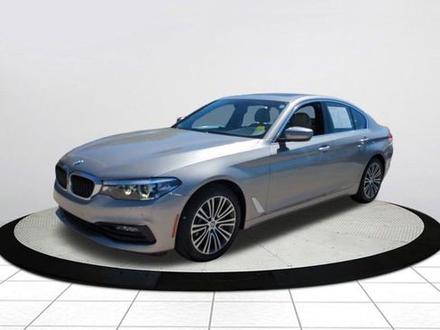 Used 2018 BMW 540i xDrive w/ Premium Package image 7