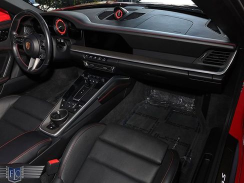 Used 2021 Porsche 911 Carrera S RWD image 26