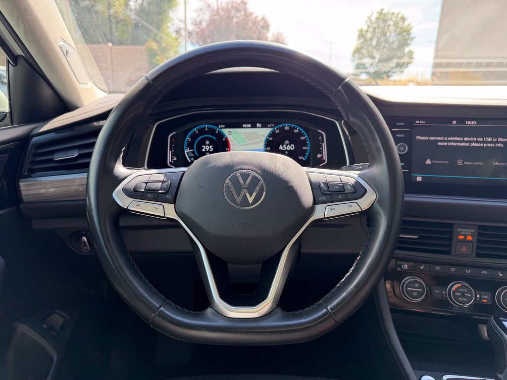 Used 2023 Volkswagen Jetta SEL FWD image 9
