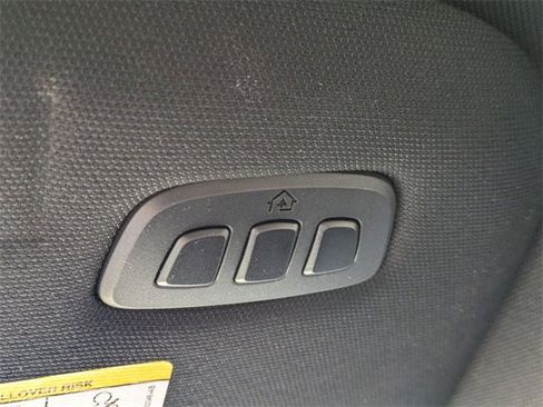 Used 2024 Ford F150 Lariat image 25