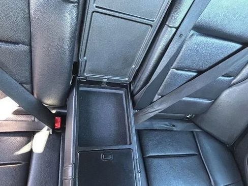 Used 2014 Mercedes-Benz E 350 Sedan image 49