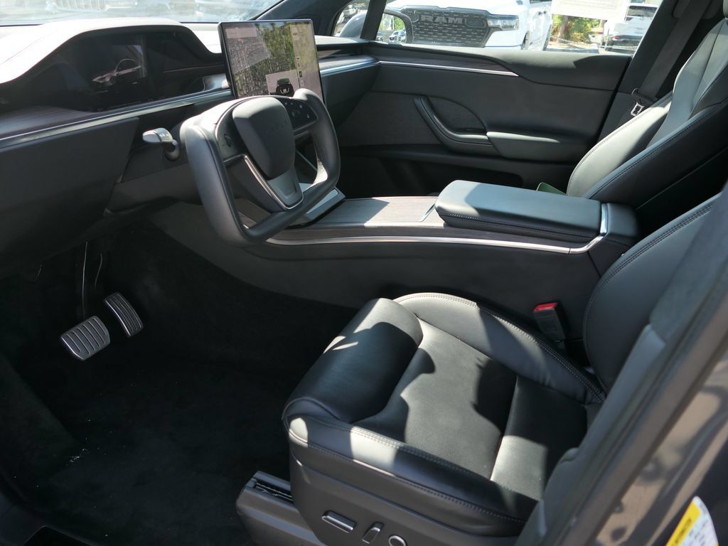 Used 2023 Tesla Model X AWD/4WD image 10