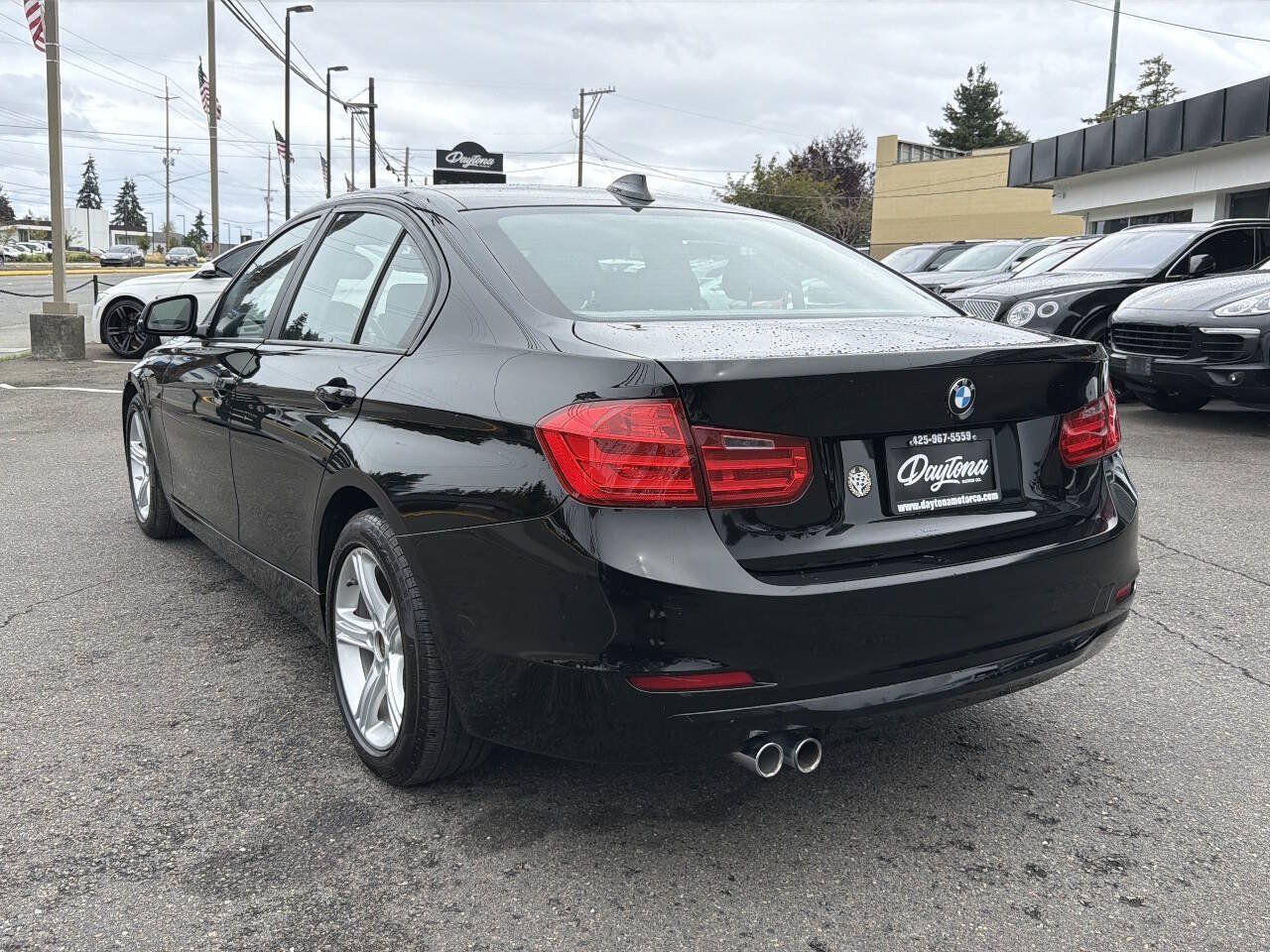Used 2013 BMW 328i Sedan RWD image 4
