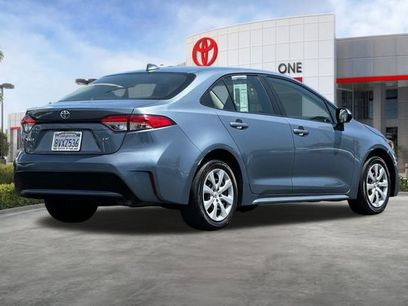 Used 2021 Toyota Corolla LE w/ Carpet Mat Package (TMS)