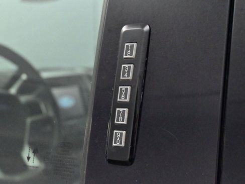 Used 2019 Ford F250 Lariat w/ Lariat Ultimate Package image 10