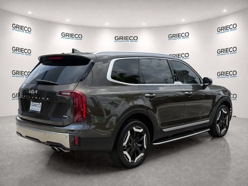 Used 2024 Kia Telluride S AWD/4WD image 7