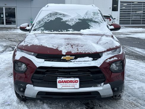 Used 2023 Chevrolet TrailBlazer LT w/ Convenience Package image 3