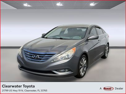 Used 2013 Hyundai Sonata SE w/ Navigation & Sunroof Pkg