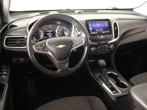 Used 2022 Chevrolet Equinox LT FWD image 2