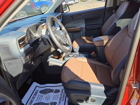 Used 2024 Ford Maverick Lariat image 6