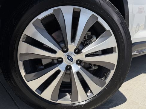 Used 2021 Subaru Ascent Touring w/ Popular Package #2 AWD/4WD image 9