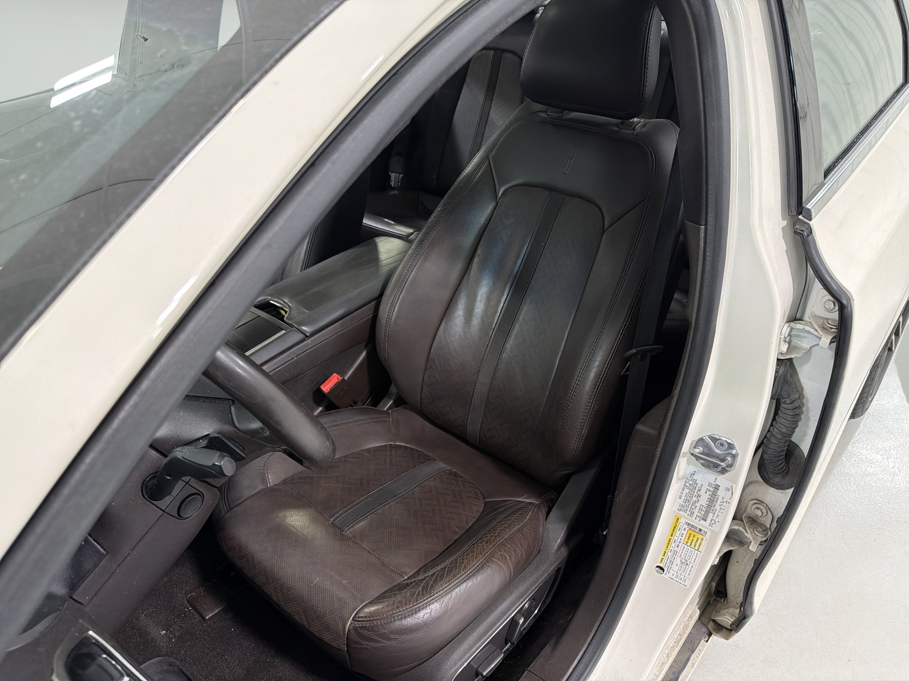 Used 2016 Lincoln MKZ Black Label AWD/4WD image 11