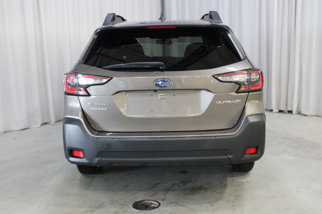Used 2024 Subaru Outback Premium AWD/4WD image 26