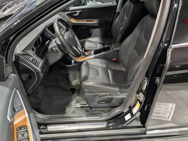 Used 2017 Volvo XC60 T6 Inscription w/ Climate Package AWD/4WD image 21