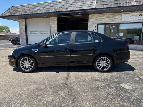 Used 2008 Volkswagen Jetta Wolfsburg Edition FWD image 2
