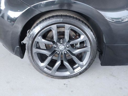 Used 2017 Nissan 370Z Coupe RWD image 5