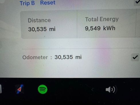 Used 2023 Tesla Model Y Performance image 16