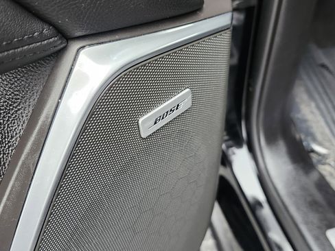 Used 2018 Cadillac Escalade Luxury image 22