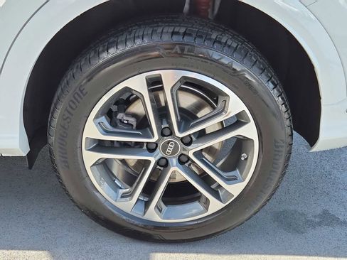 Certified 2025 Audi Q5 Premium Plus w/ Premium Plus image 12