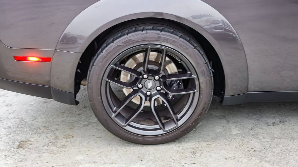 Used 2022 Dodge Challenger R/T Scat Pack RWD image 12